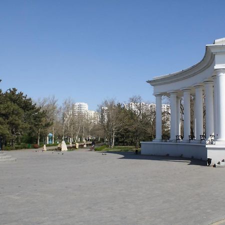 Двухкомнатная Квартира 900М От Моря Отчетные Док Chernomorsk Exterior photo